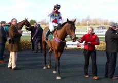 EBF/TBA Mares' Novices' H'cap Chase