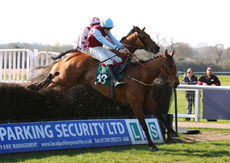 Racing TV Novices' H'cap Chase
