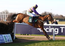 UBS Wealth Management Mares' H'cap Chase.