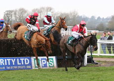 Askews Handicap Chase.