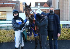 LPS Mares' 'NH' Novices' Hurdle.