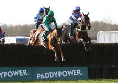 Agetur Kingmaker Novices' Chase.