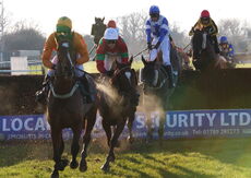 LPS Conditional Jockeys' Veterans' H'cap Chase.