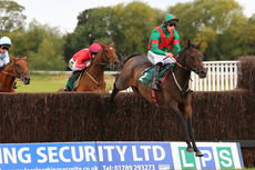 Racing TV Novices' H'cap Chase