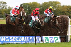Racing TV Novices' H'cap Chase