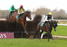Racing TV Novices' H'cap Chase