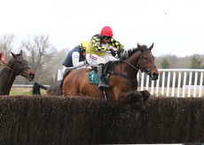 Racing TV Novices' H'cap Chase