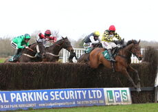 Racing TV Novices' H'cap Chase