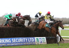 Racing TV Novices' H'cap Chase