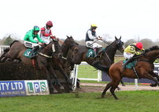 Racing TV Novices' H'cap Chase