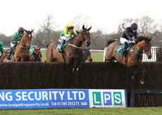 South West Syndicate Nov H'cap Chase.