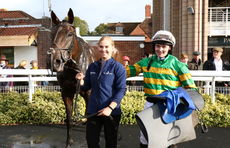 Hook Norton Brewery Conditional Jockeys' H'cap Chase.