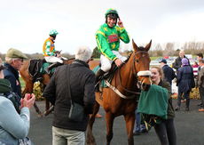 Pony Racing Authority Graduates H'cap Hurdle.
