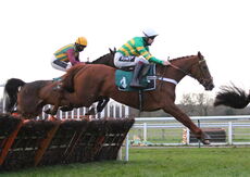 Racing TV H'cap Hurdle.