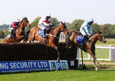 Racing TV Novices' H'cap Chase