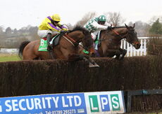 Paddy Power Warwick Castle H'cap Chase.