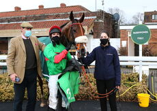 Paddy Power Warwick Castle H'cap Chase.