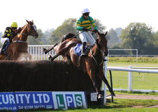 Bet At racingtv.com H'cap Chase.