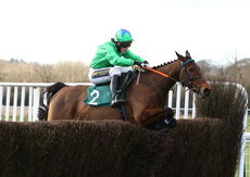 Racing TV Mares' H'cap Chase.