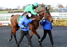 Racing TV Mares' H'cap Chase.