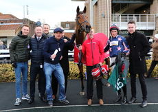 RacingTV.com NH Novices' Hurdle