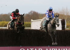 Olly Murphy Racing Mares' Novices' H'cap Chase