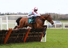 Moore Margaux (Gavin Sheehan)