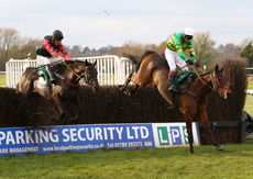 Olly Murphy Racing Mares' Novices' H'cap Chase