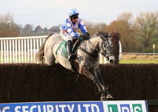 Olly Murphy Racing Mares' Novices' H'cap Chase