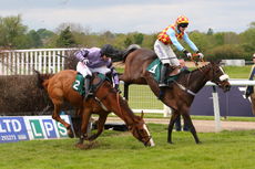 Racing TV Novices' H'cap Chase