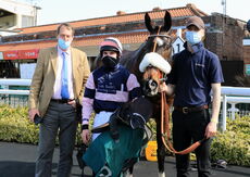 Racing TV Maiden Hurdle