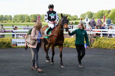 Feldon Dunsmore Carnival H'cap Hurdle.