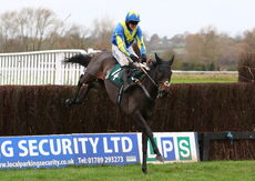 Racing TV Mares' Novices' Handicap Chase.