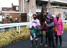 Racing TV Mares' Novices' Handicap Chase.