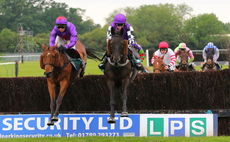 Close Brothers Business Finance Nov H'cap Chase.