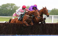 Close Brothers Business Finance Nov H'cap Chase.