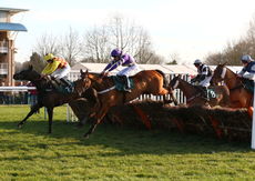 Racingtv.com Hands And Heels H'cap hurdle.