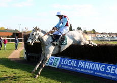 Shortland Horne H'cap Chase.