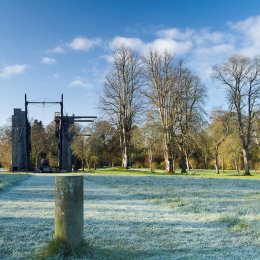 1190-Meridian Stone Birr Castle Demesne