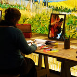 Van Gogh with smartphone, Lisbon