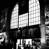 Station with passengers, Porto
