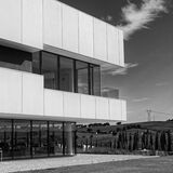 Casa Santos Lima, Portugal