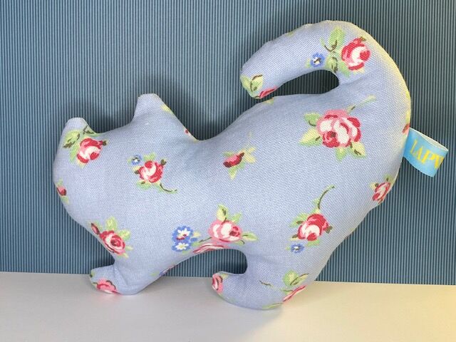 Croxton Cat- blue rose