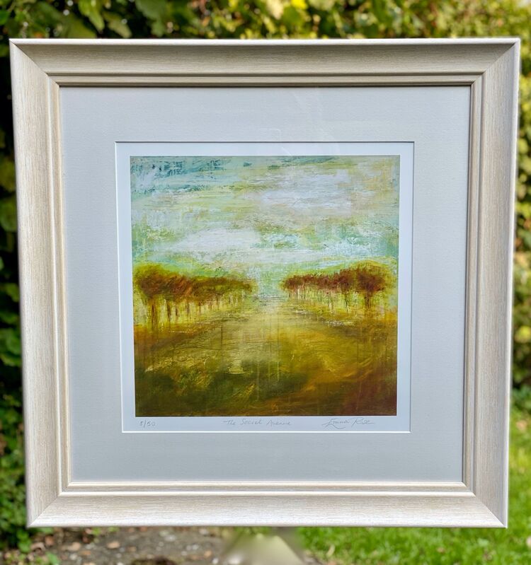 Example of a LUXURY FRAME
