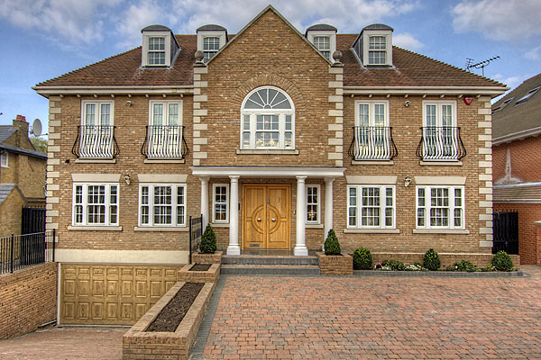Exterior Front 4