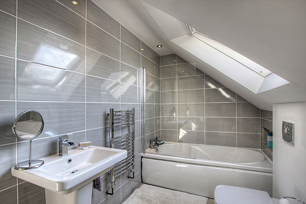 Interior Bathrooms 1