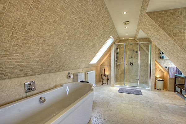 Interior Bathrooms 4