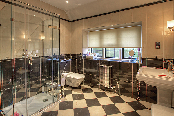 Interior Bathrooms 8