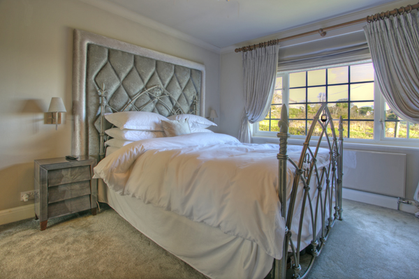 Interior Bedrooms 12