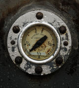 damp gauge
